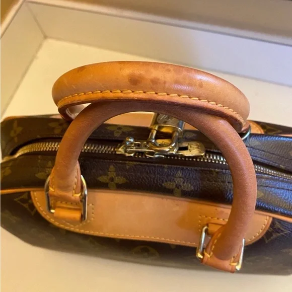Louis Vuitton Deauville Brown Monogram Satchel